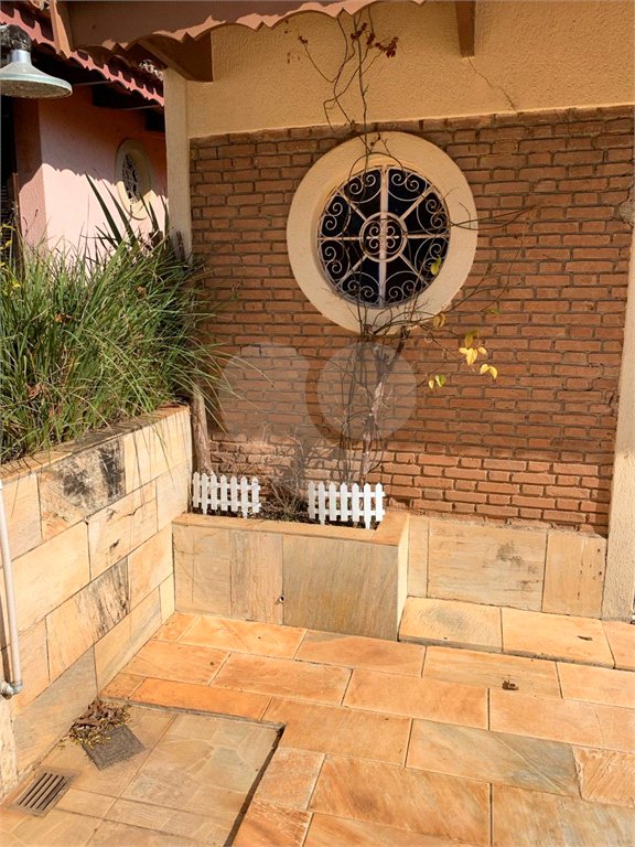 Chácara à venda com 4 quartos, sendo 1 suíte,  em Parque Residencial Atibaia, Atibaia, SP