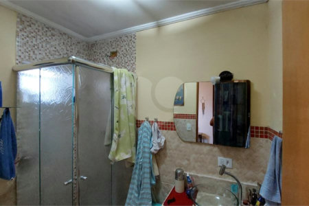 Casa à venda com 3 quartos, sendo 1 suíte,  em Vila Nivi, São Paulo, SP