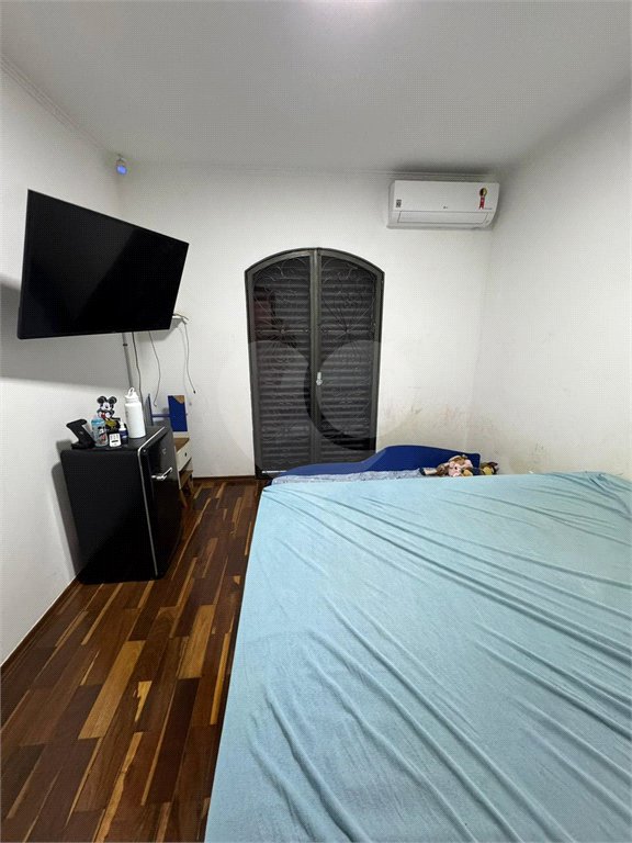 Sobrado à venda com 4 quartos, sendo 1 suíte,  em Jardim Santa Rosa, Araraquara, SP