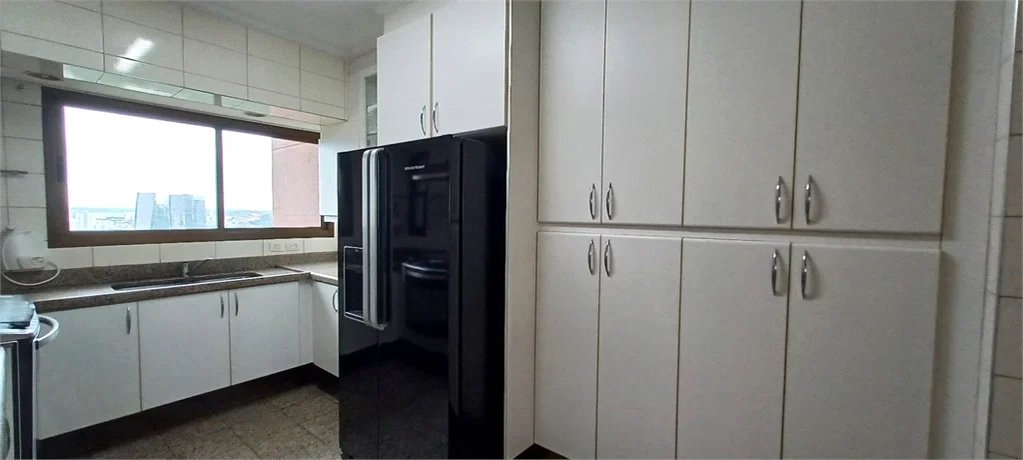 Apartamento à venda com 4 suítes em Jardim Fonte do Morumbi, São Paulo, SP