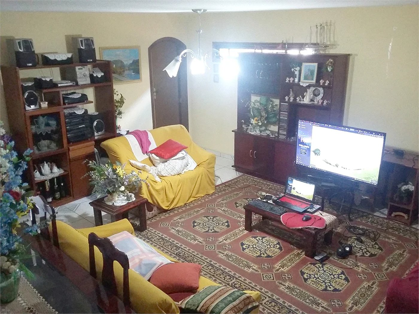 Sobrado à venda com 3 quartos em Jardim Macedônia, São Paulo, SP