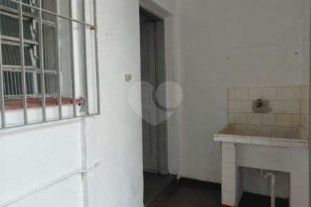 Sobrado à venda com 2 quartos em Vila Ipojuca, São Paulo, SP