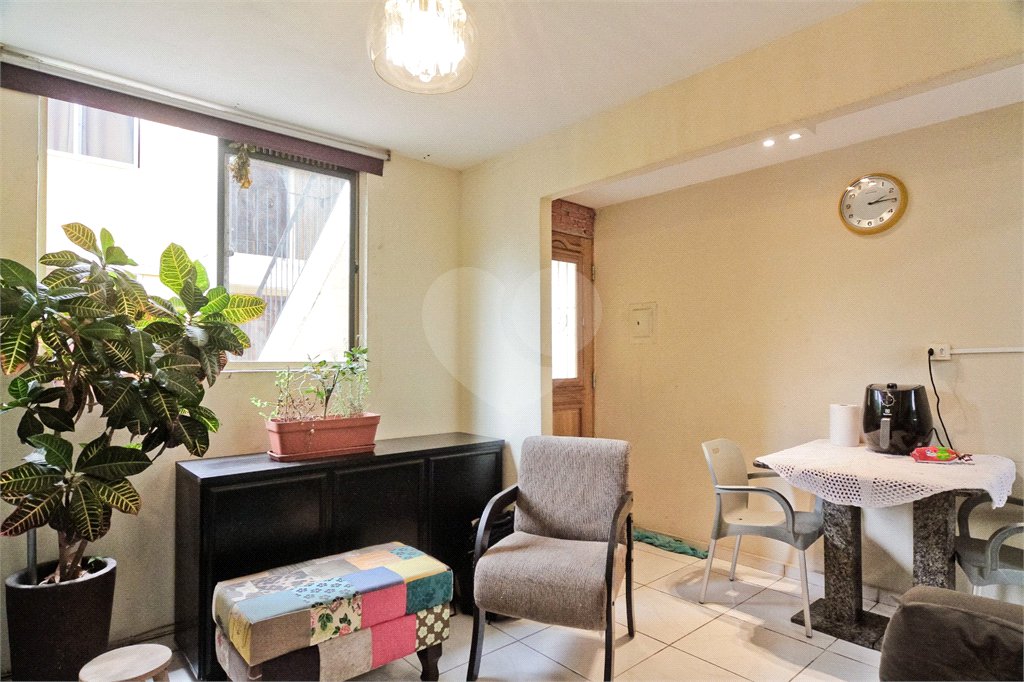 Apartamento à venda com 2 quartos em Horto, São Paulo, SP