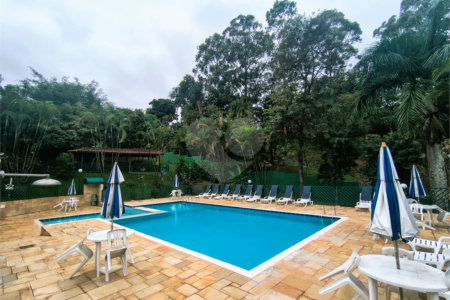 Casa à venda com 3 quartos, sendo 1 suíte, no condomínio Vila Panamericana, São Paulo - SP