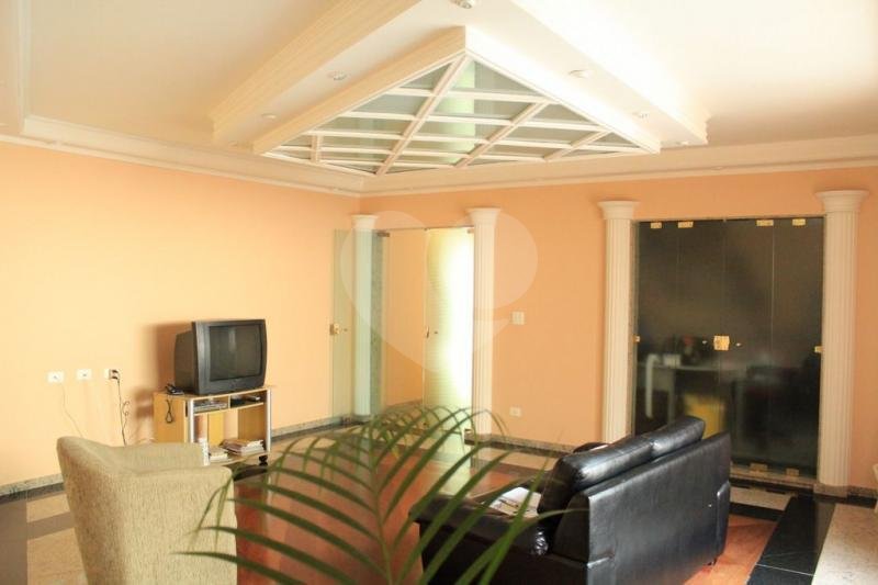 Casa Térrea à venda com 4 suítes em Jardim Franca, São Paulo, SP