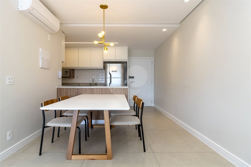 Apartamento à venda com 1 quarto em Vila Cordeiro, São Paulo, SP