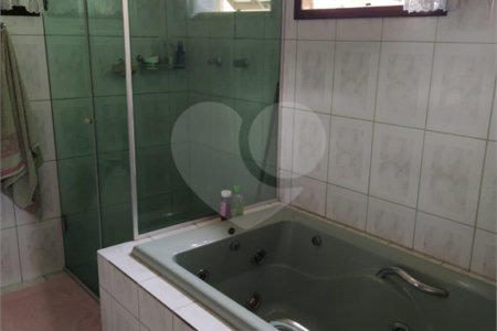 Casa Térrea à venda com 3 quartos, sendo 1 suíte,  no Centro, Salesópolis, SP