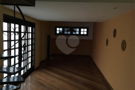 Sobrado à venda com 3 quartos, sendo 2 suítes, em Planalto Paulista, São Paulo, SP