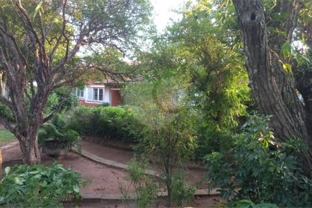 Casa à venda ou para alugar com 4 quartos, sendo 1 suíte, no Centro, Vinhedo, SP