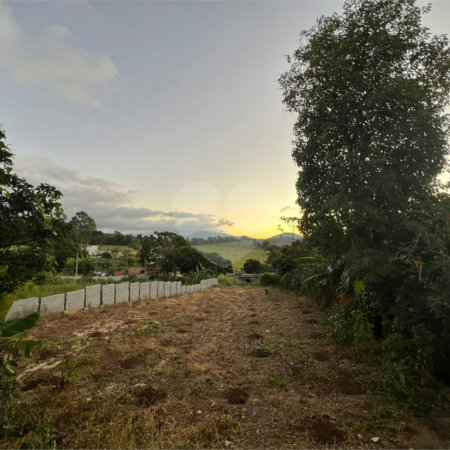 Terreno à venda no Centro, Paraibuna, SP