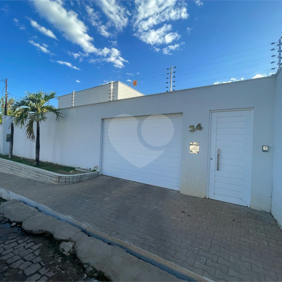 Casa à venda com 3 suítes no Centro, Balsas, MA