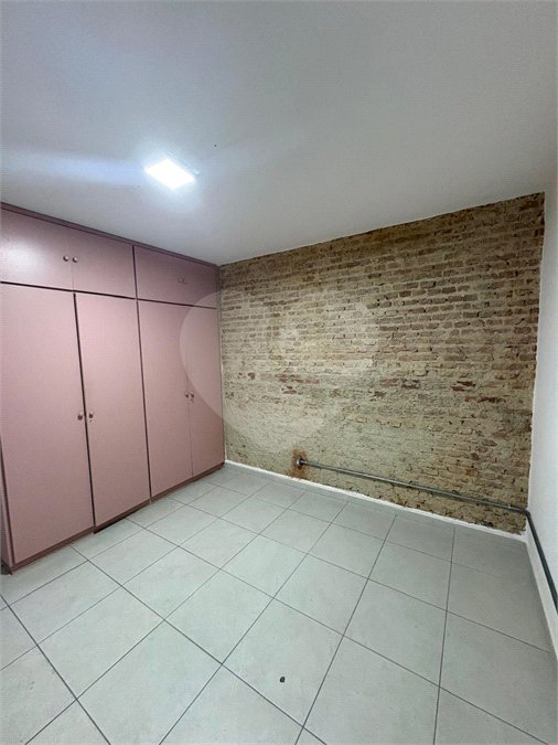 Sobrado à venda com 4 quartos, sendo 1 suíte,  em Vila Sônia, São Paulo, SP