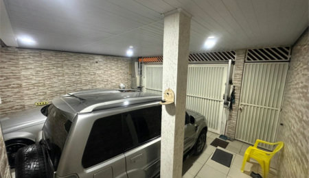 Sobrado à venda com 4 quartos em Jardim Luciana, Itaquaquecetuba, SP