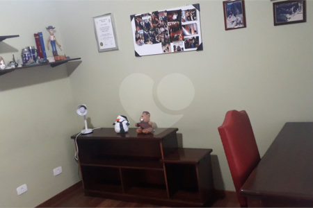 Casa à venda com 3 quartos, sendo 2 suítes, em Jardim Leonor, São Paulo, SP