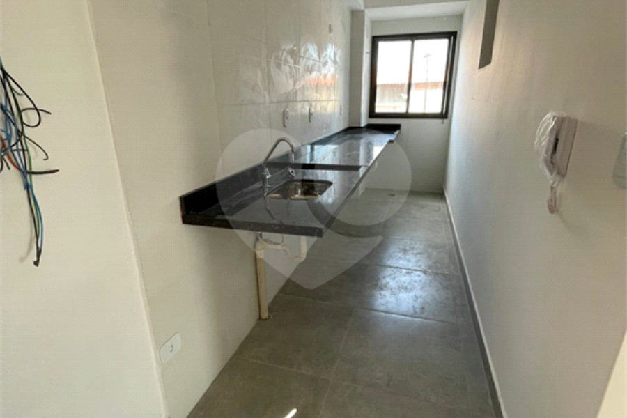 Casa à venda com 2 quartos, sendo 1 suíte, no condomínio Residencial Calegari, São Paulo - SP