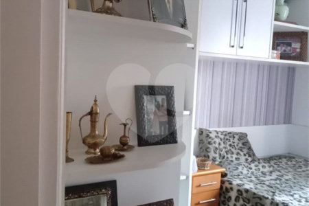 Apartamento à venda com 3 quartos, sendo 2 suítes,  em Campo Belo, São Paulo, SP