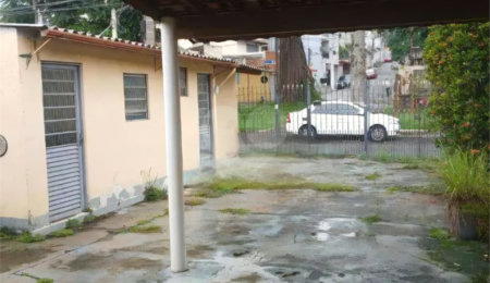 Casa Térrea à venda com 2 quartos em Vila Constança, São Paulo, SP