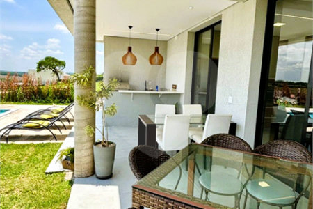 Casa à venda com 4 suítes no condomínio Village Ipanema, Araçoiaba da Serra - SP