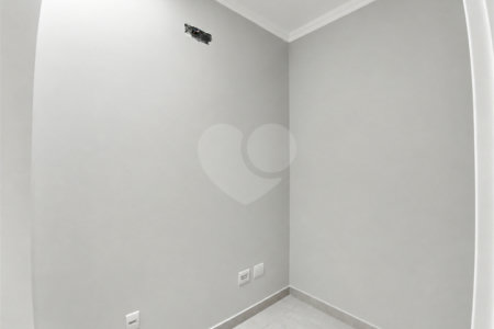 Casa à venda com 3 suítes no condomínio Renaissance, Sorocaba - SP