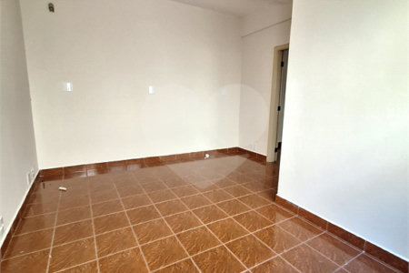 Casa à venda ou para alugar com 4 quartos, sendo 2 suítes,  em Santa Rosa, Vinhedo, SP