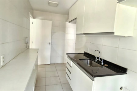 Apartamento à venda com 3 quartos, sendo 1 suíte, em Água Branca, São Paulo, SP