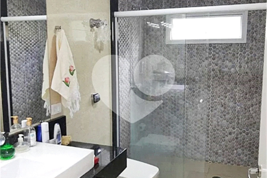 Casa à venda com 4 suítes no condomínio Parque Petrópolis 4 Secção, Mairiporã - SP