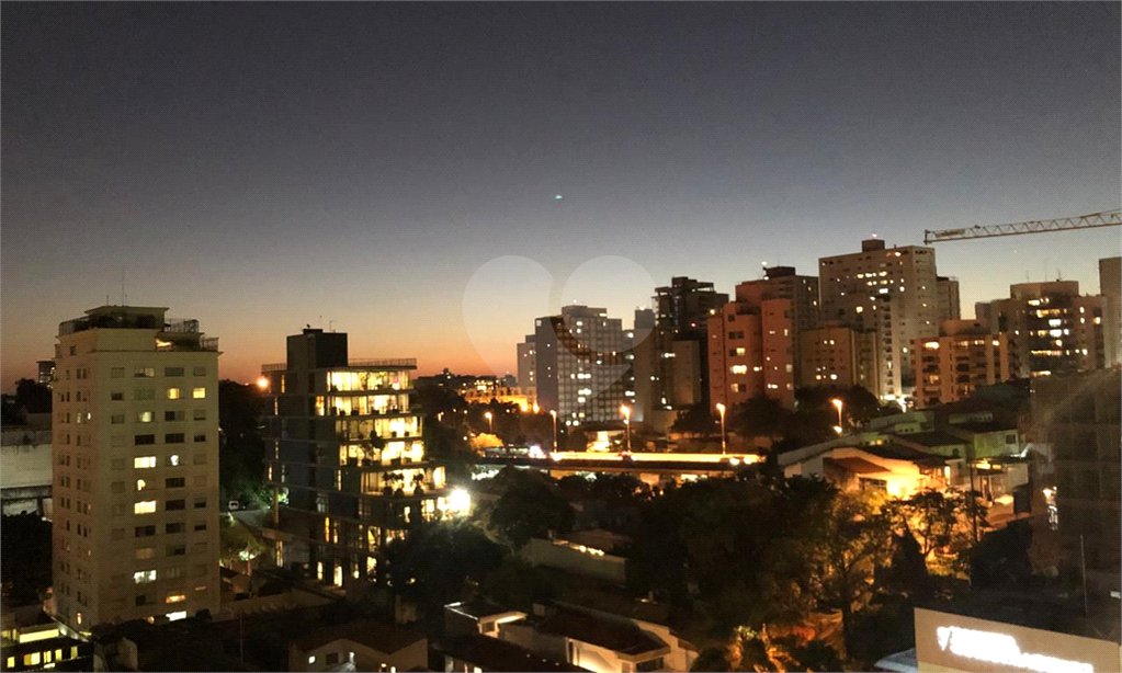 Apartamento à venda com 2 quartos, sendo 1 suíte,  em Pinheiros, São Paulo, SP