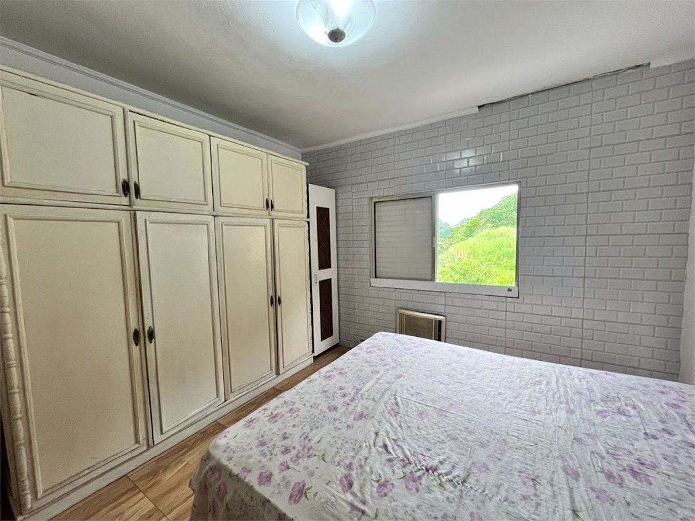 Apartamento com 2 dormitórios à venda, 80 m² por R$ 290.000,00 - Enseada - Guarujá/SP