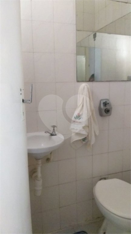 Sobrado à venda com 3 quartos, sendo 1 suíte, em Bosque da Saúde, São Paulo, SP
