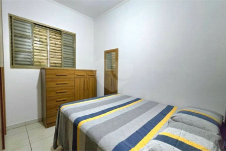 Casa à venda com 3 quartos em Jardim Roberto Selmi Dei, Araraquara, SP