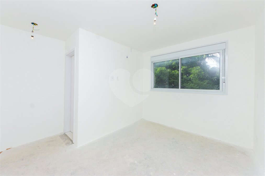 Apartamento à venda com 3 quartos, sendo 1 suíte, em Santo Amaro, São Paulo, SP