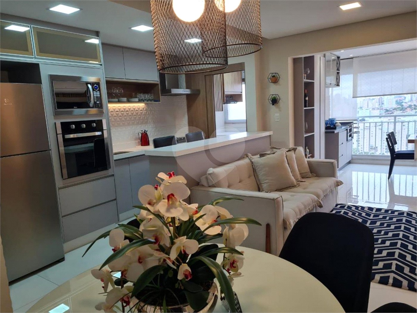 Apartamento à venda com 3 quartos, sendo 1 suíte,  em Vila Anastácio, São Paulo, SP