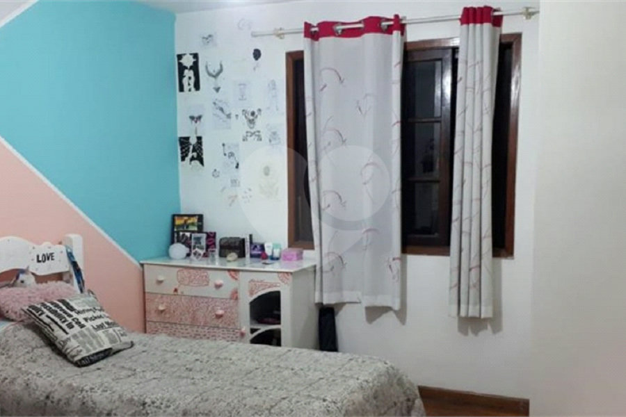 Sobrado à venda com 2 quartos em Tremembé, São Paulo, SP