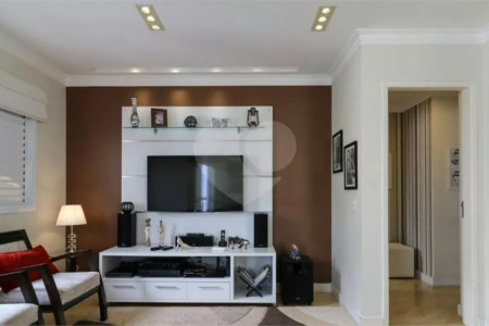 Apartamento à venda com 3 suítes em Vila Ipojuca, São Paulo, SP
