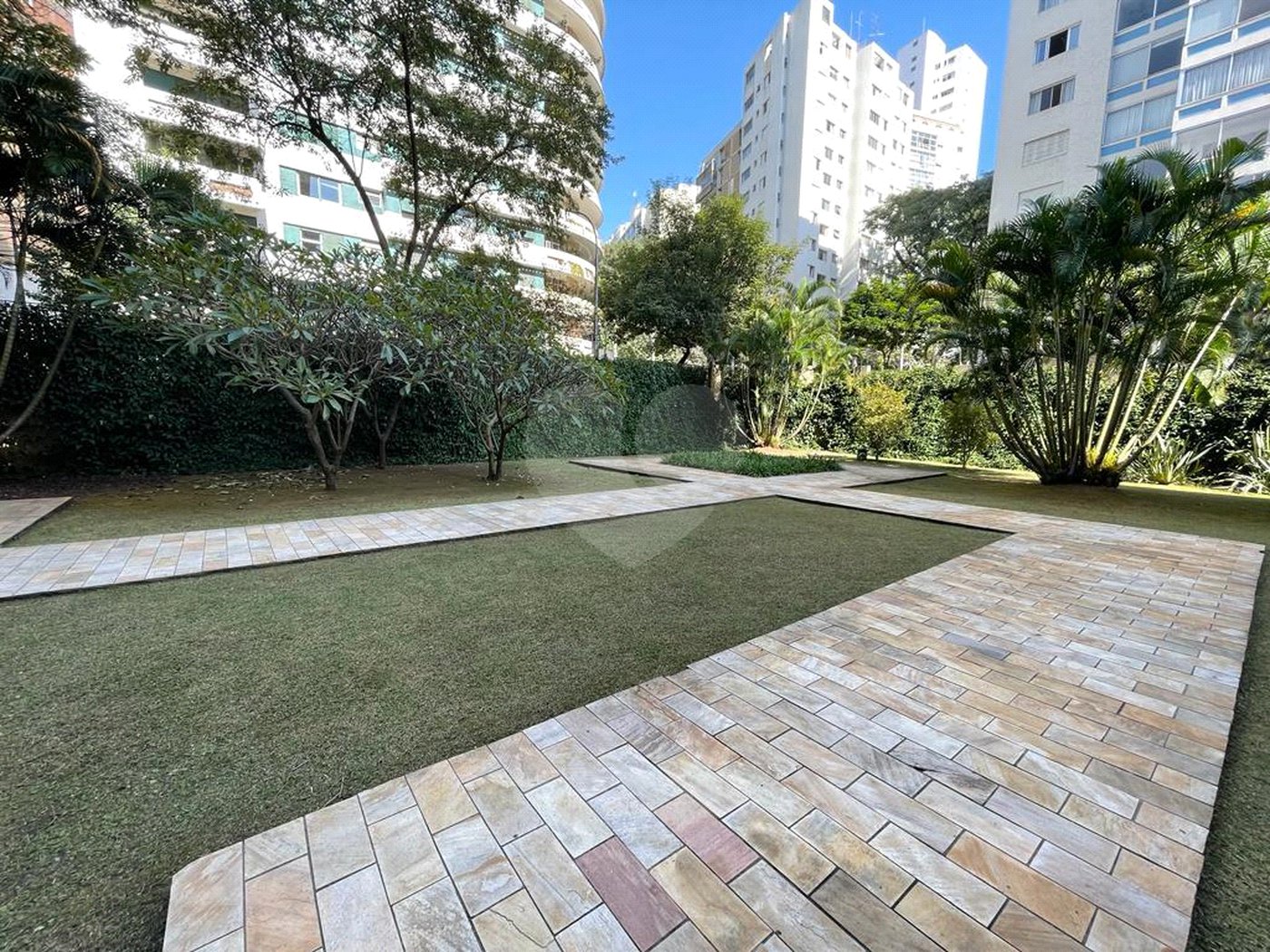 Apartamento à venda com 3 suítes em Vila Buarque, São Paulo, SP