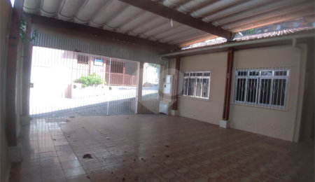 Casa Térrea à venda com 3 quartos, sendo 1 suíte,  em Horto, São Paulo, SP