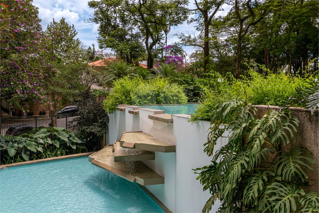 Apartamento à venda com 3 quartos, sendo 2 suítes, em Alto da Boa Vista, São Paulo, SP