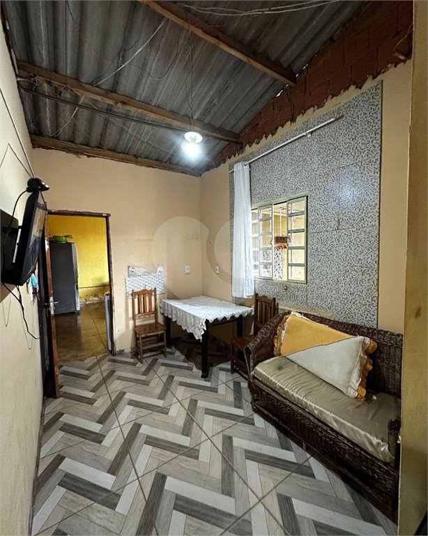 Casa à venda com 2 quartos em Residencial Ponta Porã I, Ponta Porã, MS