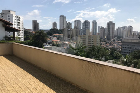 Sobrado à venda com 5 quartos, sendo 1 suíte, em Jardim São Bento, São Paulo, SP