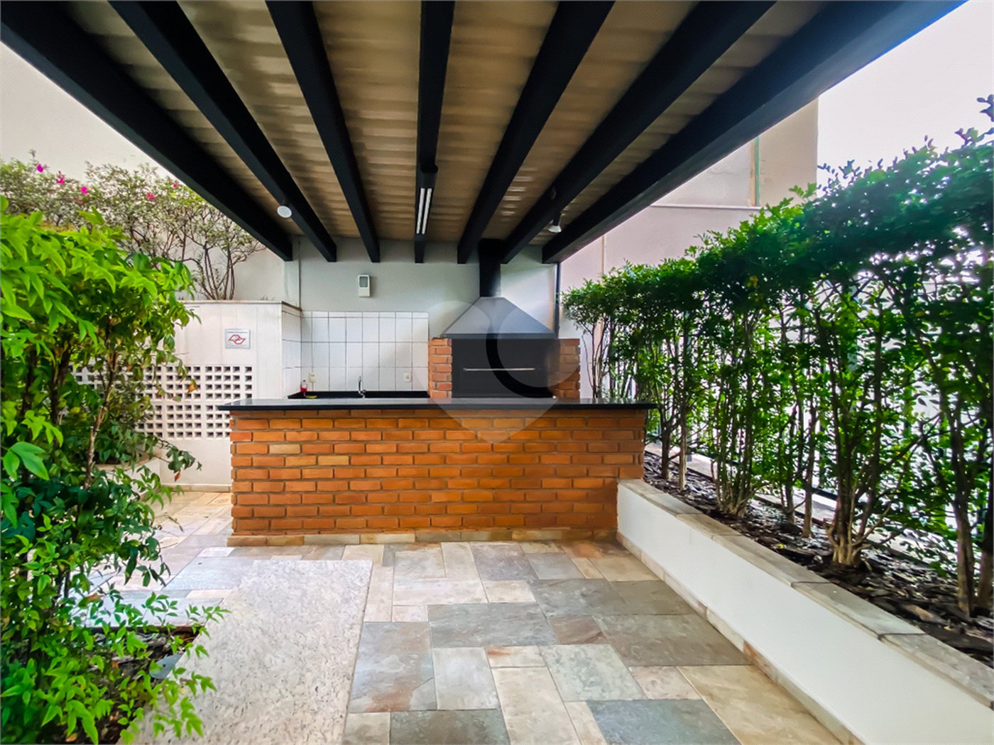 Apartamento à venda com 2 suítes em Campo Belo, São Paulo, SP