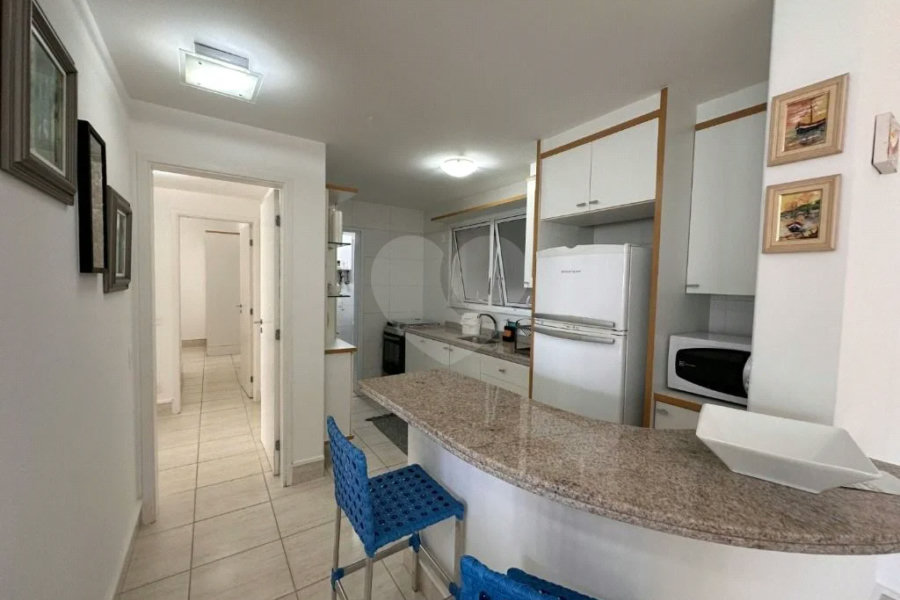 Apartamento à venda com 3 suítes em Riviera de São Lourenço, Bertioga, SP