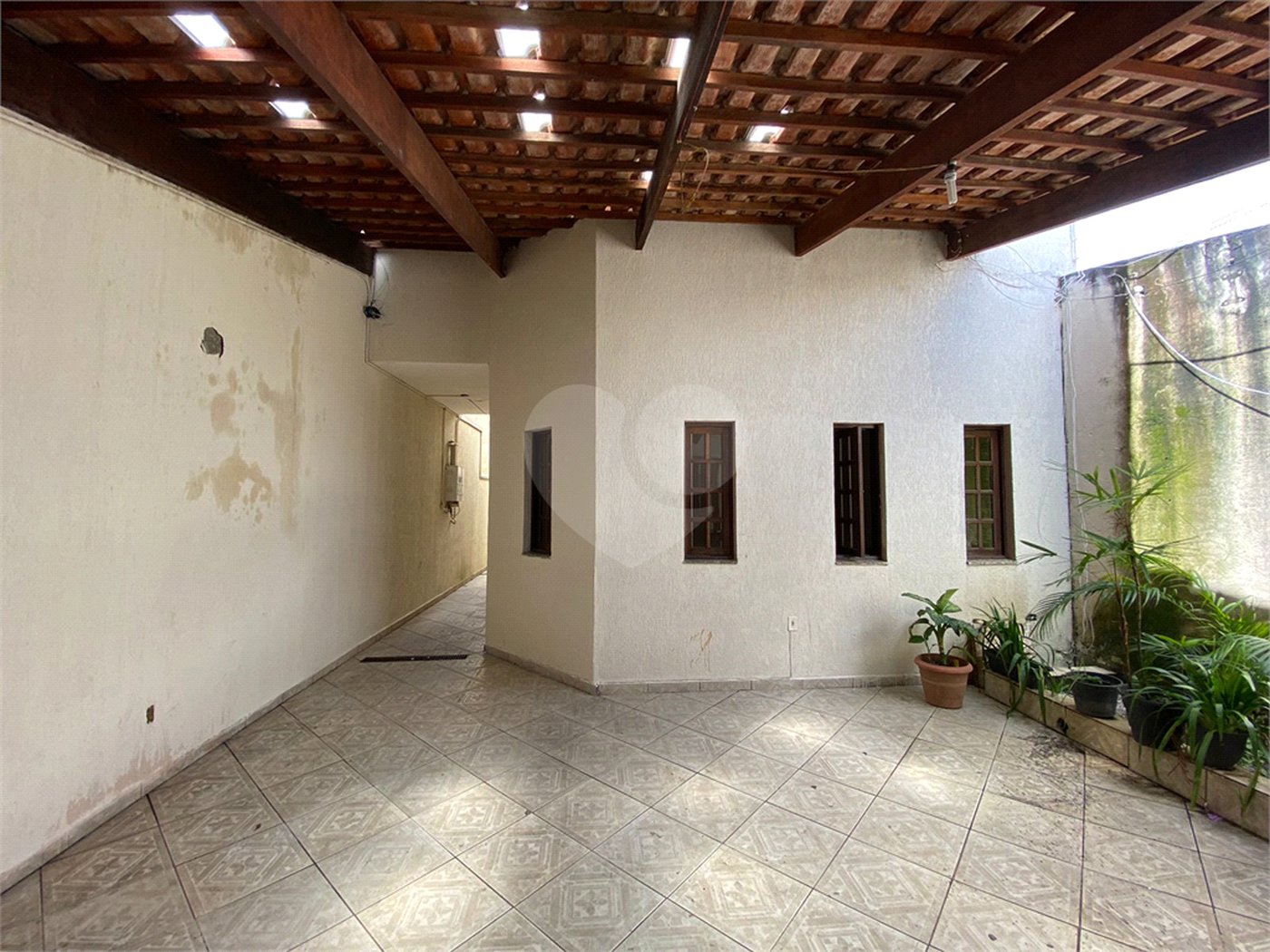Sobrado à venda com 5 suítes em Jardim dos Ipês, Suzano, SP