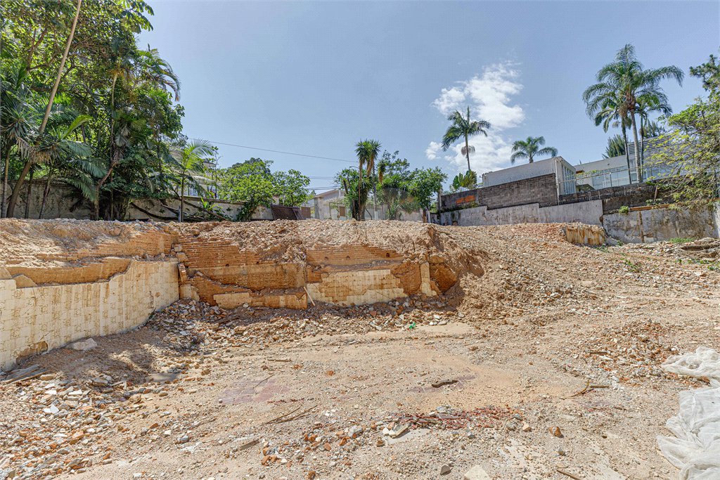 Terreno à venda com 1 quarto em Jardim Marajoara, São Paulo, SP