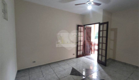 Casa à venda com 3 quartos, sendo 1 suíte,  em Serra da Cantareira, Mairiporã, SP