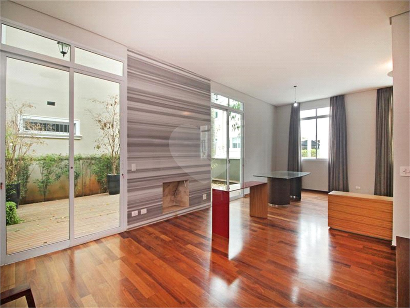 Casa à venda com 3 suítes no condomínio Brooklin Hills, São Paulo - SP