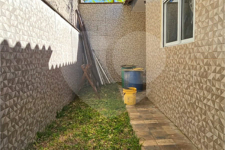 Casa Térrea à venda com 3 quartos, sendo 1 suíte,  em Villa Di Cesar, Mogi das Cruzes, SP