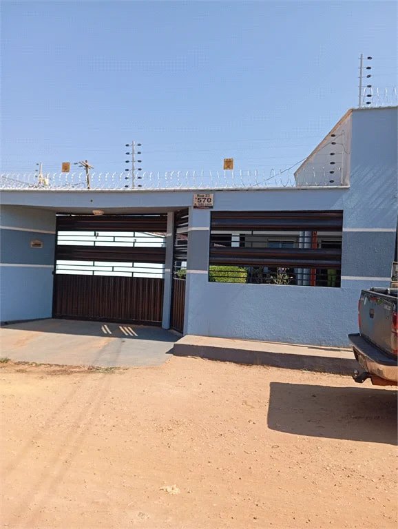 Casa à venda com 3 quartos, sendo 1 suíte, em São Luís, Balsas, MA
