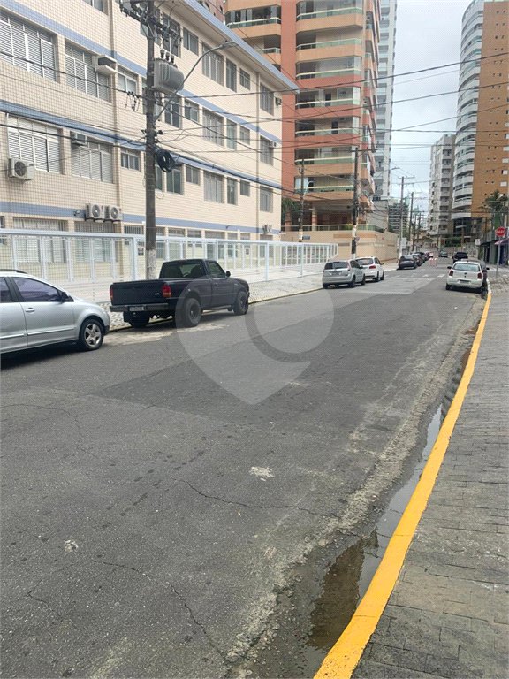 Apartamento à venda com 2 quartos, sendo 1 suíte,  em Canto do Forte, Praia Grande, SP