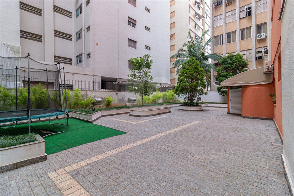 Apartamento à venda com 3 quartos, sendo 1 suíte, em Jardim Paulista, São Paulo, SP