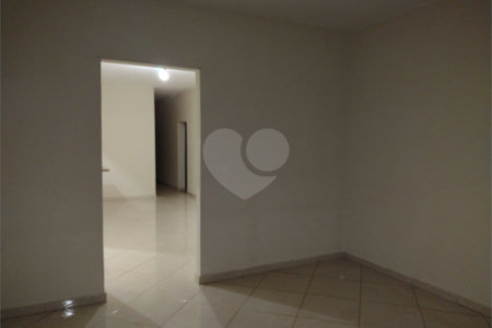 Casa à venda com 2 quartos, sendo 1 suíte, em Santa Eudóxia, São Carlos, SP